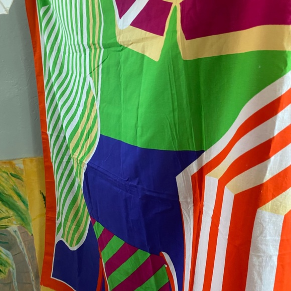 Tablecloth wall hanging Michael Kors NWOT - Picture 4 of 6